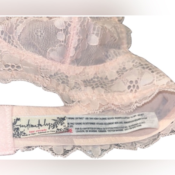 Free People Intimately Free soft pink lace bralette! Size XS NWOT - Picture 5 of 9